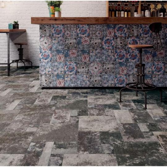 dekor konyhapult vintage kopottas mintas mediterran portugal csempe burkolat padlolap  jarolap mediterran stilusu country fagyallo felujitas nappali haloszoba furdoszoba balaton nyaralo konyha letisztult.JPG